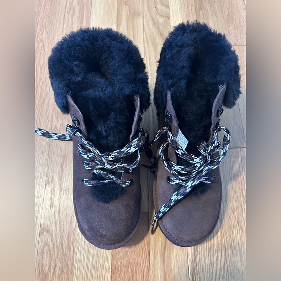 New UGG Classic Mini Alpine Lace Womens Winter Boots Size 6, Color: Burnt Cedar - Picture 1 of 8